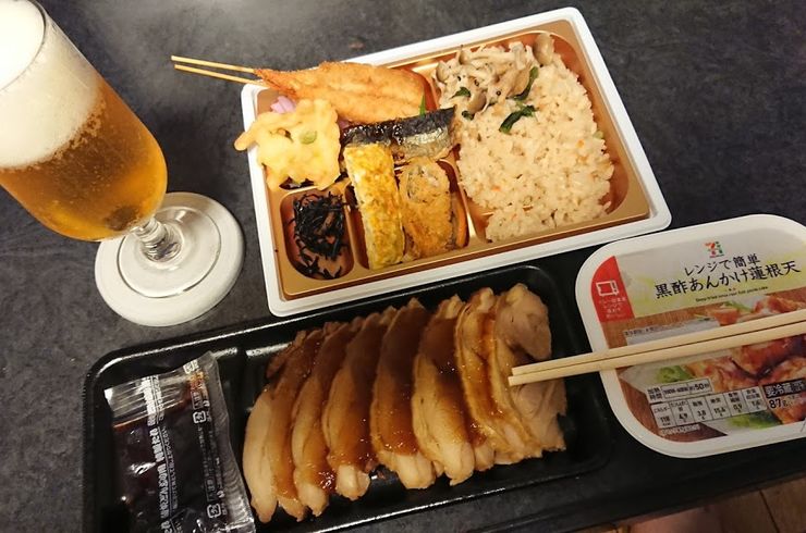 池袋駅西口の地鶏と鍋と日本酒の美味しいおすすめ居酒屋じどりーにょおじさん、誕生日を迎える(´ω｀)